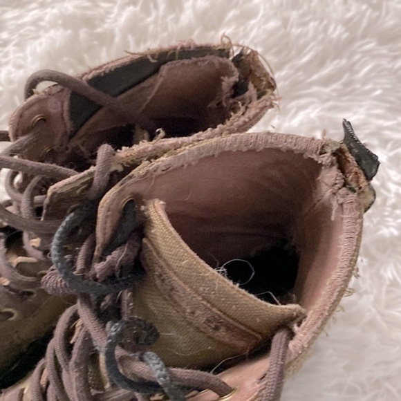 Dr Marten canvas and leather lace up boots - Picture 4 of 13